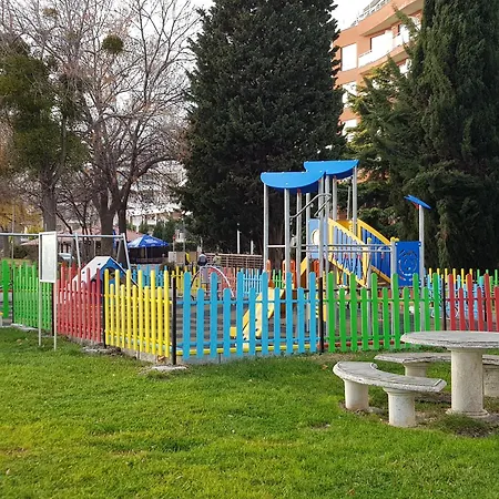 Valencia Gardens: Luxury Beachfront Nesebar