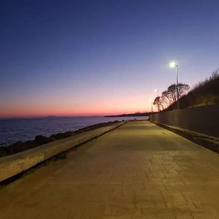 Apartment Valencia Gardens: Luxury Beachfront Nesebar